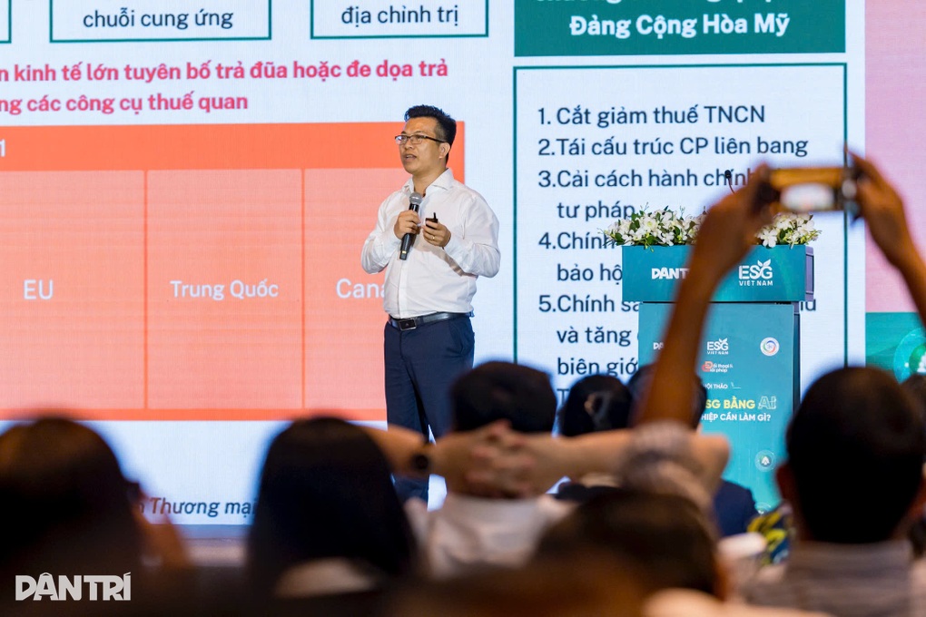 “Nhân lực là yếu tố quyết định thành công của chiến lược phát triển AI” - 2 “Nhân lực là yếu tố quyết định thành công của chiến lược phát triển AI” - 2