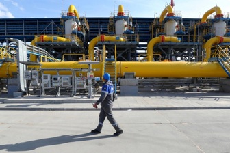 EU vạch lộ trình từ bỏ hoàn toàn khí đốt Nga