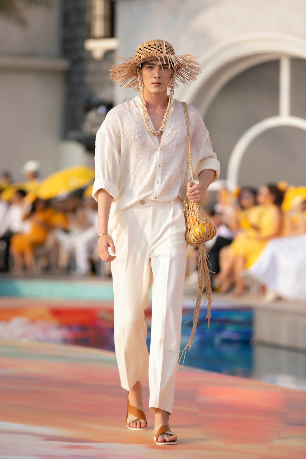 Nam người mẫu 9X chia sẻ cách giữ dáng tại nhà mùa dịch - 2