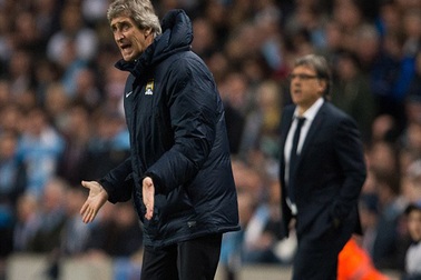 Pellegrini lĩnh án treo giò, Man City gặp khó trước Barcelona