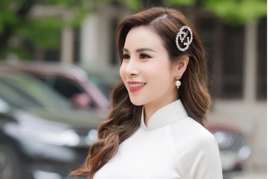 Cuộc sống của Hoa hậu Áo dài Hoàng Dung sau nửa năm định cư tại Mỹ ra sao?