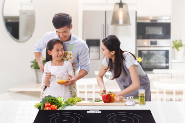 Sử dụng bếp ga hay bếp điện từ để nấu ăn?