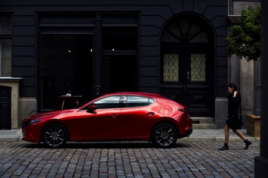 Mazda3 thế hệ mới liên tiếp nhận được các giải thưởng Xe của năm 2019