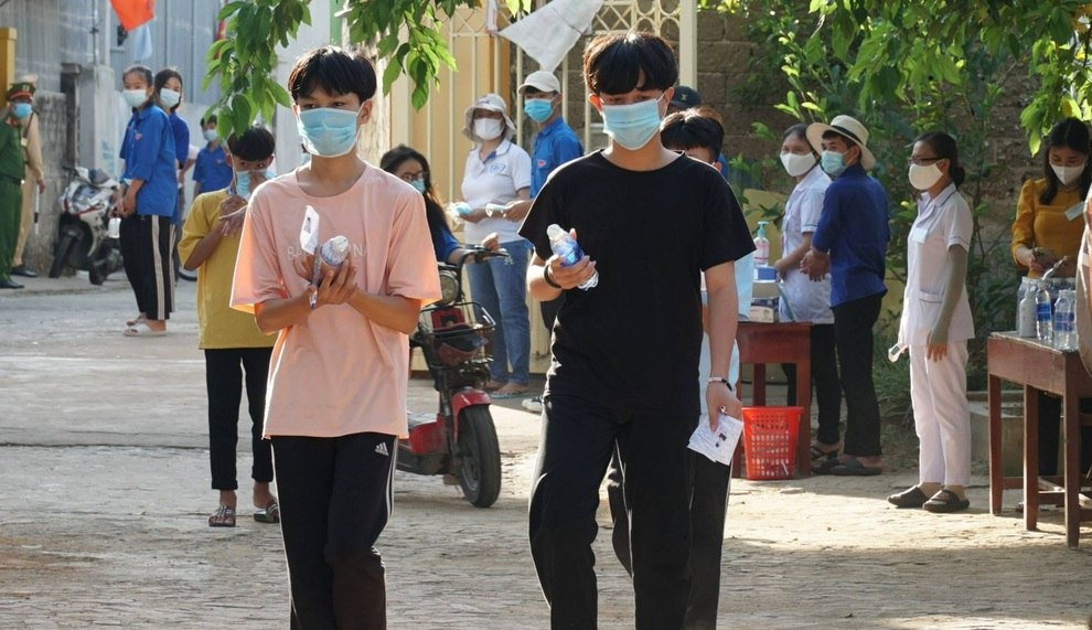 Điểm thi giãn cách vào lớp 10 của Nghệ An: Mỗi phòng thi tối đa 11 thí sinh - 5 Điểm thi giãn cách vào lớp 10 của Nghệ An: Mỗi phòng thi tối đa 11 thí sinh - 5
