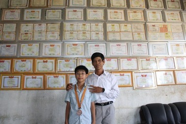 Gia đình hiếu học ở vùng biên 