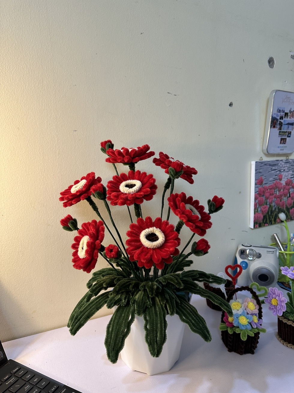 Rộ trào lưu làm rồng, hoa bằng kẽm nhung trưng Tết vừa rẻ vừa đẹp - 5