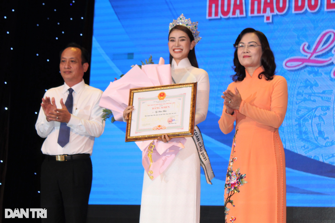 Tân Hoa hậu Du lịch Việt Nam toàn cầu chia sẻ gì khi về quê Bạc Liêu? - 2 Tân Hoa hậu Du lịch Việt Nam toàn cầu chia sẻ gì khi về quê Bạc Liêu? - 2