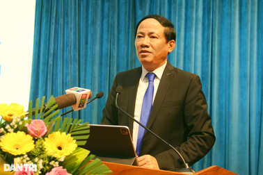 Giảm nghèo bền vững, phải "trao cần câu, hướng dẫn làm mồi"