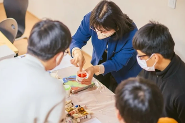 Hàn Quốc quyết ngăn chặn hội chứng thích sống ẩn dật ở thanh niên