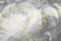 Áp thấp nhiệt đới tiếp tục gây mưa rất to ở miền Bắc