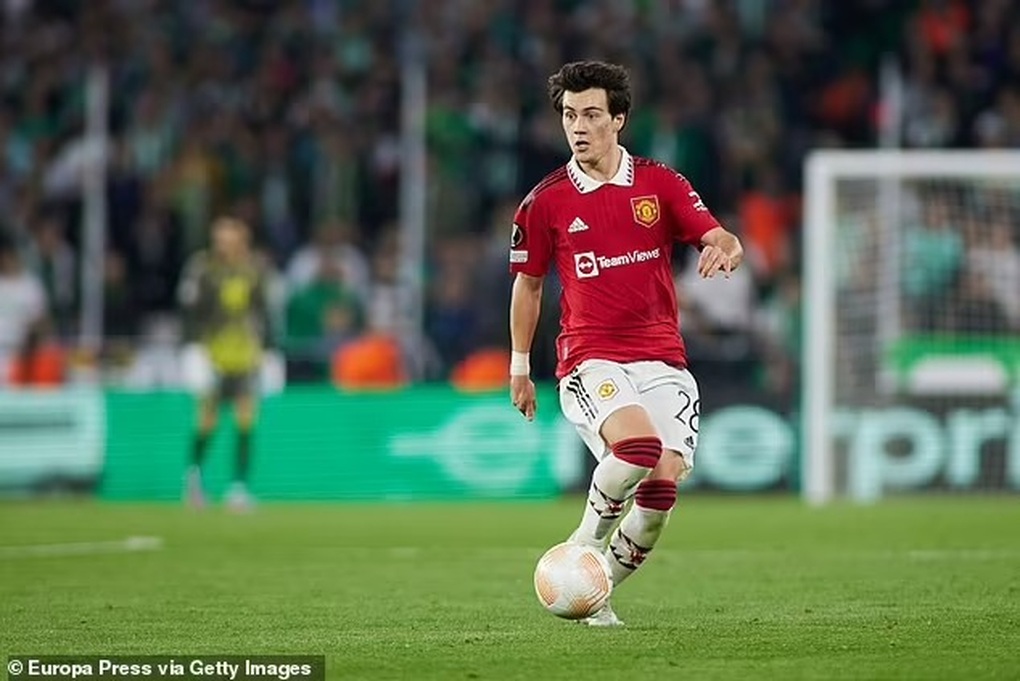 HLV Erik Ten Hag ca ngợi Fernandes và Rashford sau trận thắng Betis - 3 HLV Erik Ten Hag ca ngợi Fernandes và Rashford sau trận thắng Betis - 3