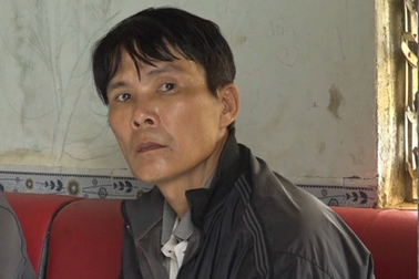 Bắt đối tượng liên quan đến tụ điểm sử dụng ma túy ngay cổng trường học