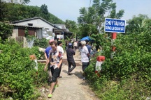 Băng qua lối tự mở, người phụ nữ bị tàu tông tử vong