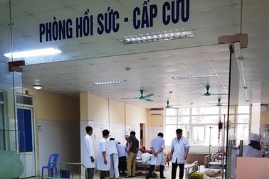 Người đàn ông  xông vào trường đâm 1 học sinh tử vong, 4 học sinh bị thương