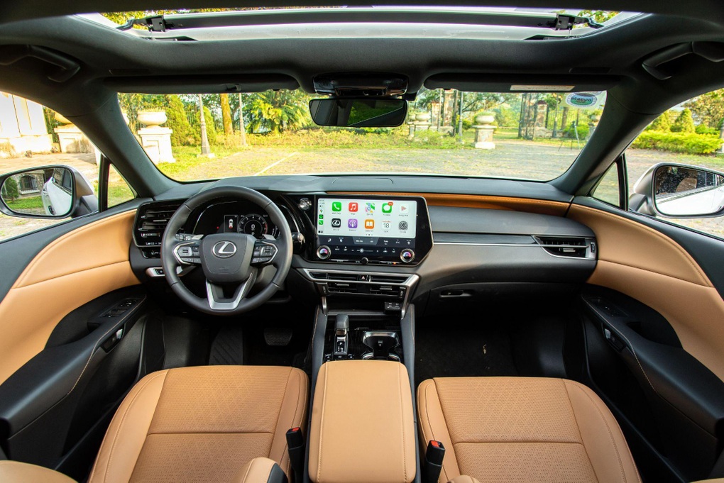 Lexus RX 350h Premium - xe hybrid dễ tiếp cận trong phân khúc SUV cỡ trung - 3 Lexus RX 350h Premium - xe hybrid dễ tiếp cận trong phân khúc SUV cỡ trung - 3