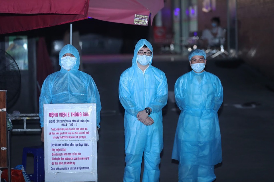 Hình ảnh đóng cửa Bệnh viện E sau khi ghi nhận ca mắc Covid-19 - 2 Hình ảnh đóng cửa Bệnh viện E sau khi ghi nhận ca mắc Covid-19 - 2