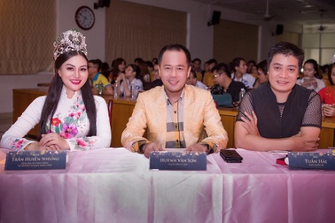 Nữ Hoàng Trần Huyền Nhung làm giám khảo quyền lực chung kết hoa khôi du lịch UFM