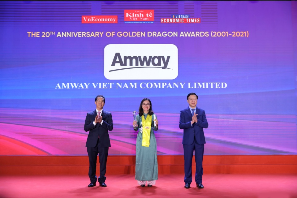 Amway Việt Nam được vinh danh là DN FDI 10 năm kinh doanh thành công liên tục ở Việt Nam - 1 Amway Việt Nam được vinh danh là DN FDI 10 năm kinh doanh thành công liên tục ở Việt Nam - 1
