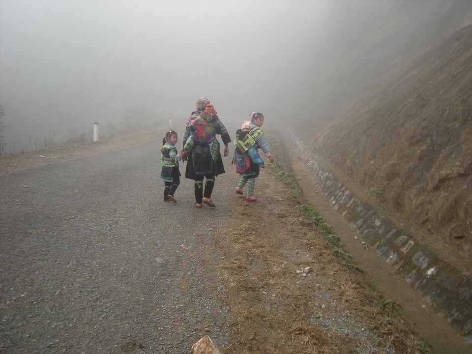 Sáng nay Sa Pa rét đậm hơn 12 độ C - 1 Sáng nay Sa Pa rét đậm hơn 12 độ C - 1