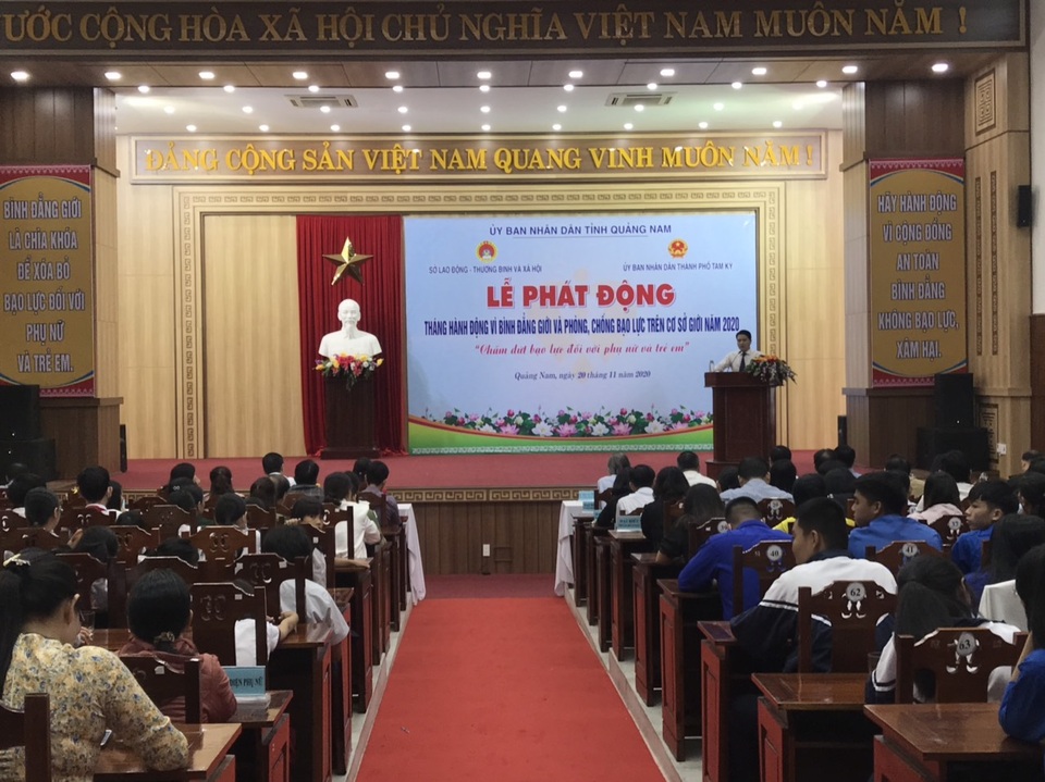 Phát động Tháng hành động vì bình đẳng giới và phòng chống bạo lực - 1 Phát động Tháng hành động vì bình đẳng giới và phòng chống bạo lực - 1