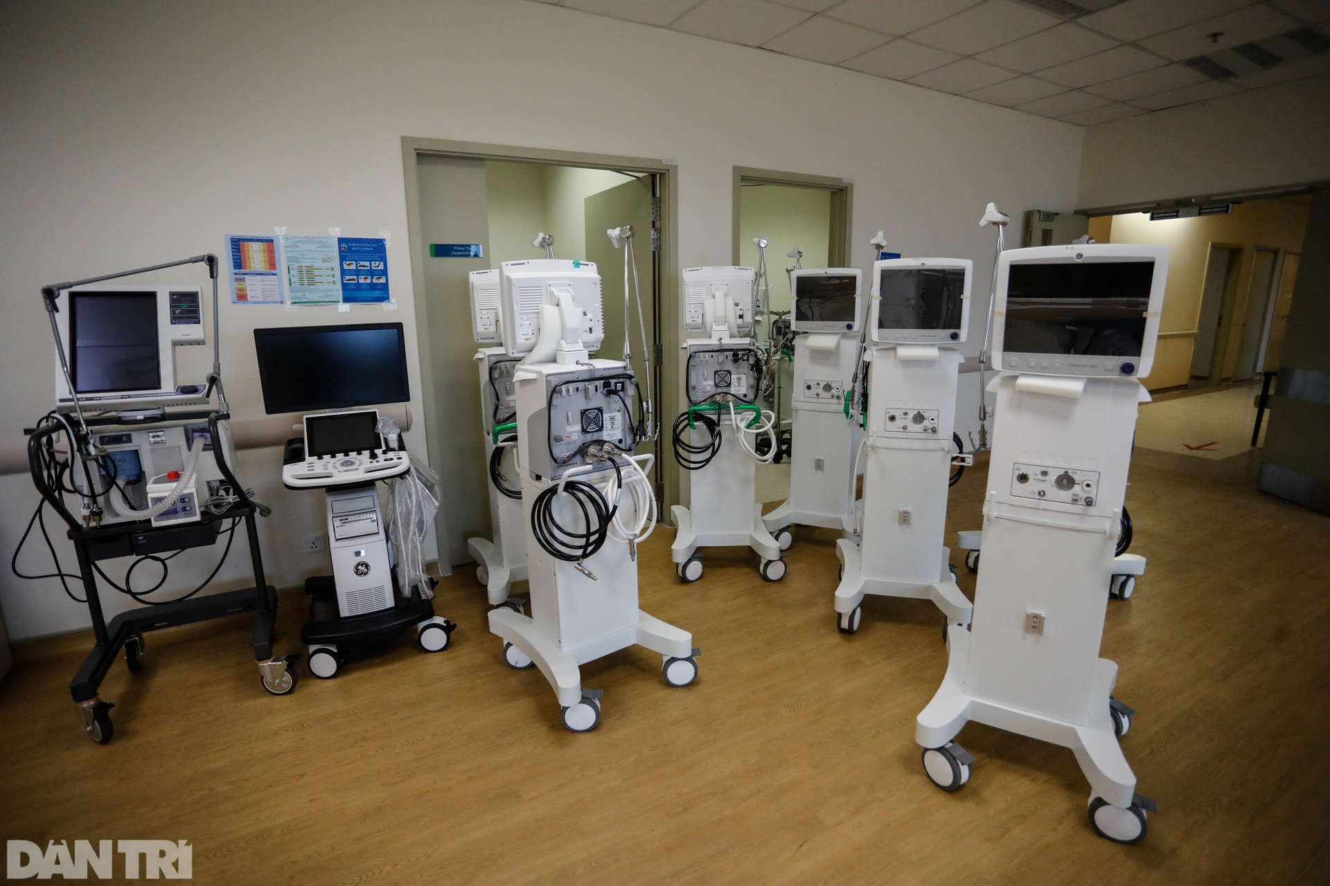 36 giờ thành lập Trung tâm Hồi sức điều trị Covid-19 trong BV tư ở TPHCM - 4 36 giờ thành lập Trung tâm Hồi sức điều trị Covid-19 trong BV tư ở TPHCM - 4