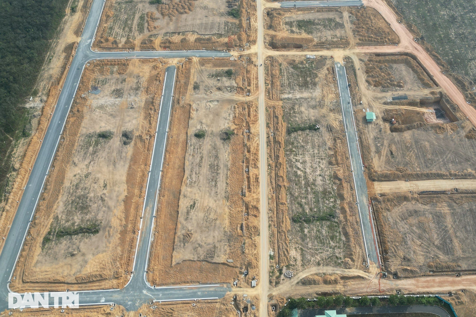 Nhà thầu cao tốc Biên Hòa - Vũng Tàu tranh thủ đúc dầm, làm cầu vượt - 13 Nhà thầu cao tốc Biên Hòa - Vũng Tàu tranh thủ đúc dầm, làm cầu vượt - 13