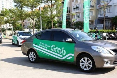 Grab phải dán logo phản quang cho dễ nhận diện