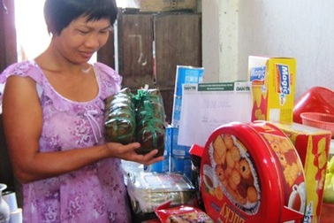 Niềm vui cuối năm trong căn nhà cậu bé “thèm bánh tét”