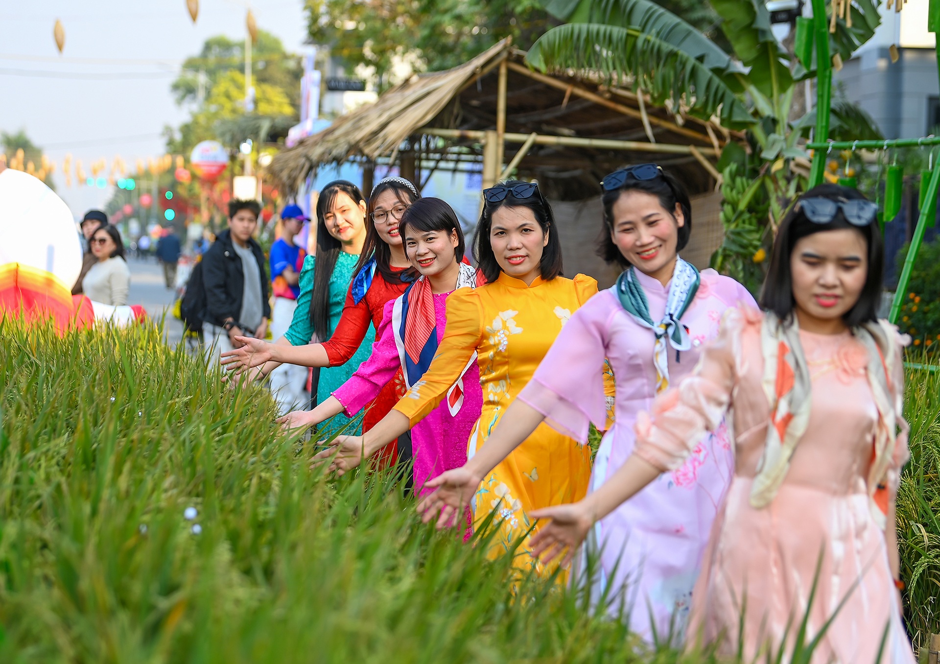 Khai hội Home Hanoi Xuan 2025: Tôn vinh âm nhạc và văn hóa truyền thống Việt - 4 Khai hội Home Hanoi Xuan 2025: Tôn vinh âm nhạc và văn hóa truyền thống Việt - 4