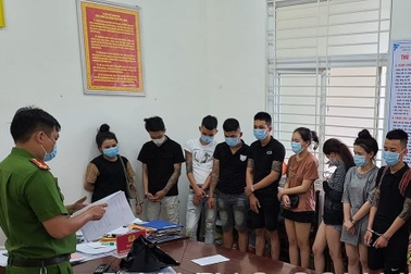 Tóm gọn 12 đối tượng "mở tiệc" ma túy trong khách sạn giữa mùa dịch