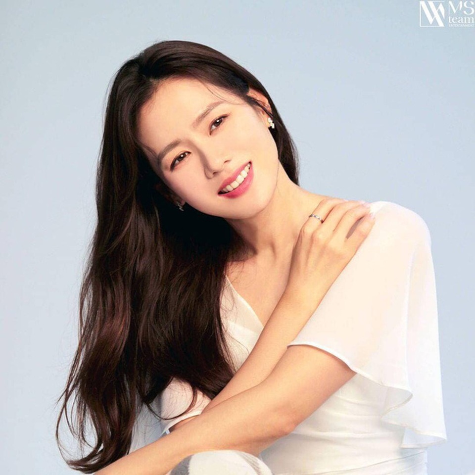“Chị đẹp” Son Ye Jin mua biệt thự hơn 300 tỷ đồng - 3 “Chị đẹp” Son Ye Jin mua biệt thự hơn 300 tỷ đồng - 3