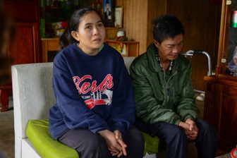 Bạn đọc hỗ trợ người vợ chăm chồng trọng bệnh hơn 110 triệu đồng