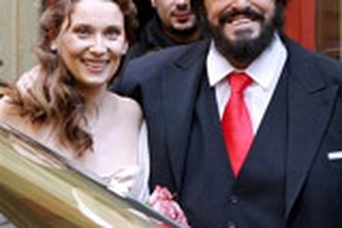 Huyền thoại opera Pavarotti từng muốn tự tử