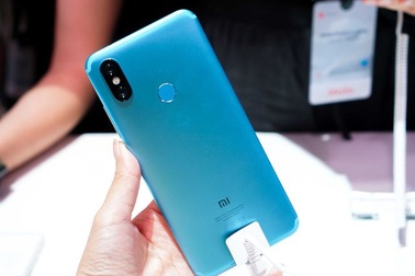 Loạt thiết bị di động giảm giá đáng chú ý tháng 4/2019