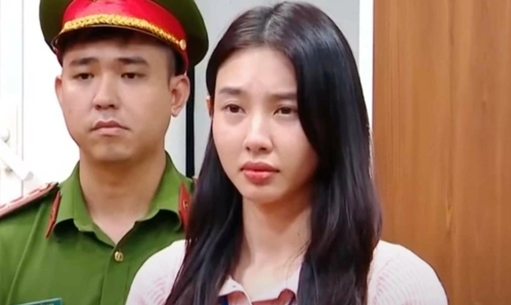 Thùy Tiên bị khởi tố: Hồi chuông cảnh tỉnh nghệ sĩ lạm quyền, bán niềm tin - 2 Thùy Tiên bị khởi tố: Hồi chuông cảnh tỉnh nghệ sĩ lạm quyền, bán niềm tin - 2