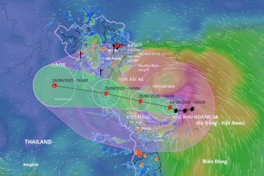 Bão Kajiki mạnh lên cấp 14, giật cấp 17, mức rất mạnh