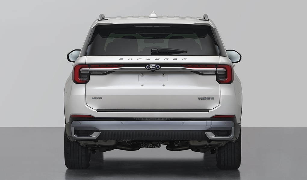 Ford Explorer được làm mới giao diện tại Trung Quốc - 2 Ford Explorer được làm mới giao diện tại Trung Quốc - 2