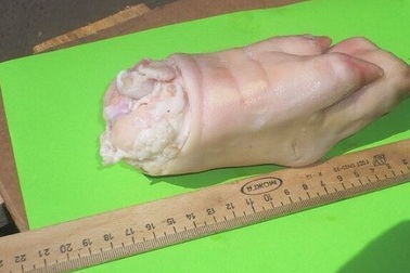 Giải cứu lợn: Đơn hàng nghìn tấn cho nông dân xuất khẩu lợn chính ngạch