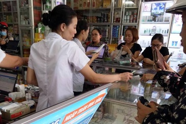 Vô tư bán thuốc không cần đơn: Thói quen hay thiếu chế tài nghiêm khắc?