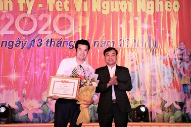 Nhiệt huyết trong hoạt động thiện nguyện, PV Dân trí được huyện tặng Giấy khen