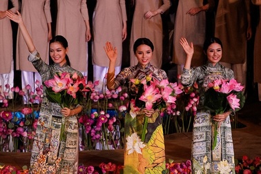 Lễ khai mạc Festival Nghề truyền thống Huế đầy ấn tượng