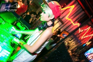 Hôm nay đi đâu, làm gì?