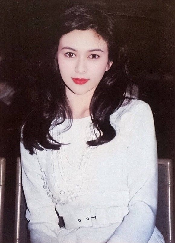 Khi chân dài showbiz phớt lờ dư luận, chấp nhận nương tựa đại gia - 7 Khi chân dài showbiz phớt lờ dư luận, chấp nhận nương tựa đại gia - 7