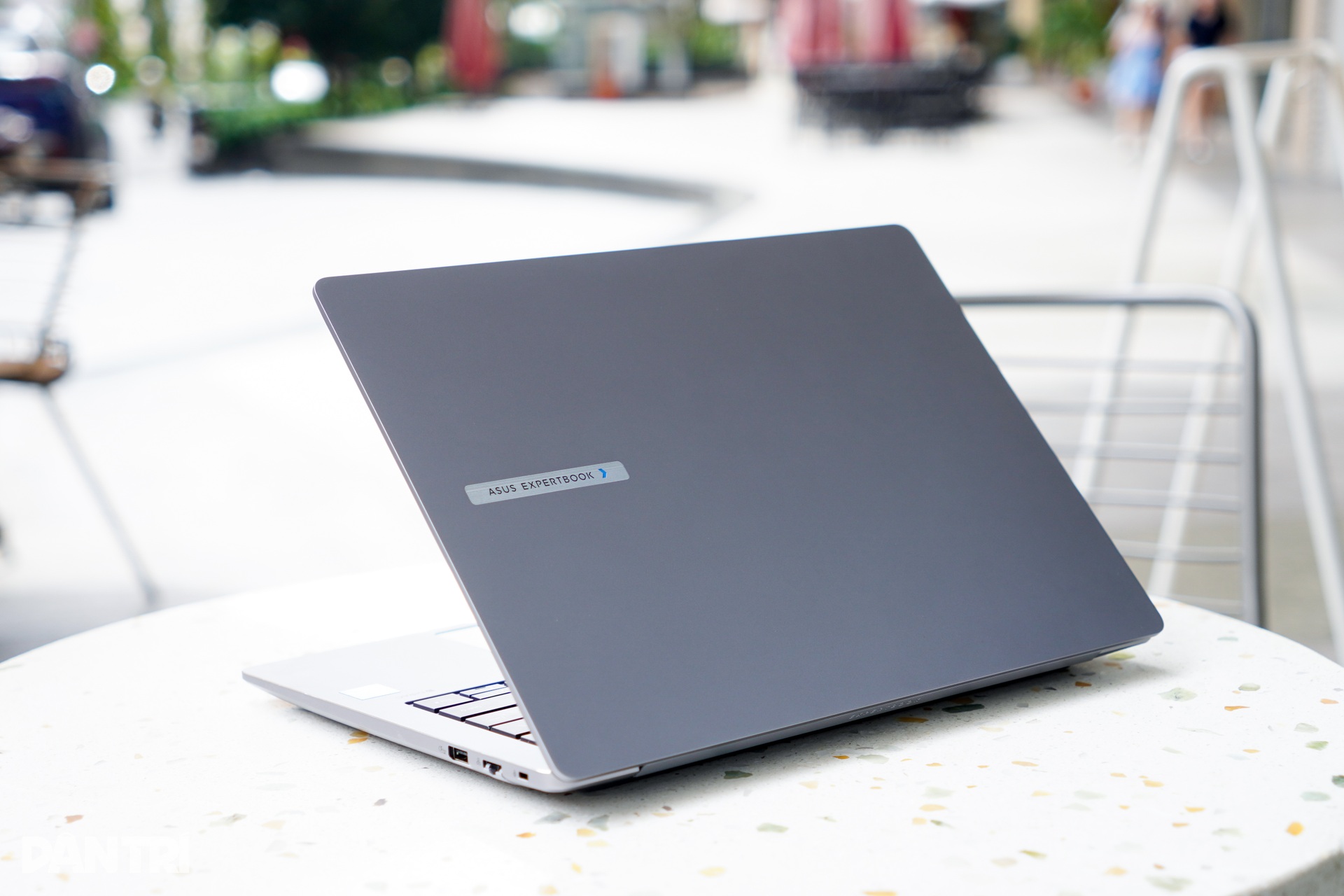 Asus ExpertBook P3 trong mắt dân văn phòng: Có đủ thuyết phục? - 2 Asus ExpertBook P3 trong mắt dân văn phòng: Có đủ thuyết phục? - 2