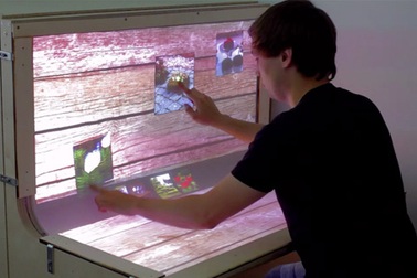 Bàn làm việc cảm ứng, tại sao không?