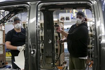 Mỹ: Công nhân tố Ford không tuân thủ nguyên tắc phòng dịch trong nhà máy