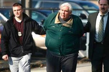 Cựu giám đốc Apple đối mặt 20 năm tù vì nhận hối lộ