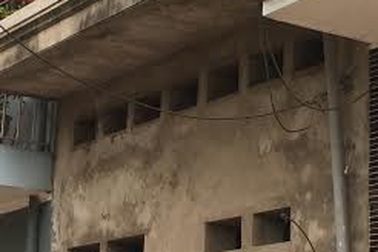 Người đàn ông nghi cầm dao truy sát cả nhà khiến bé gái 4 tuổi tử vong