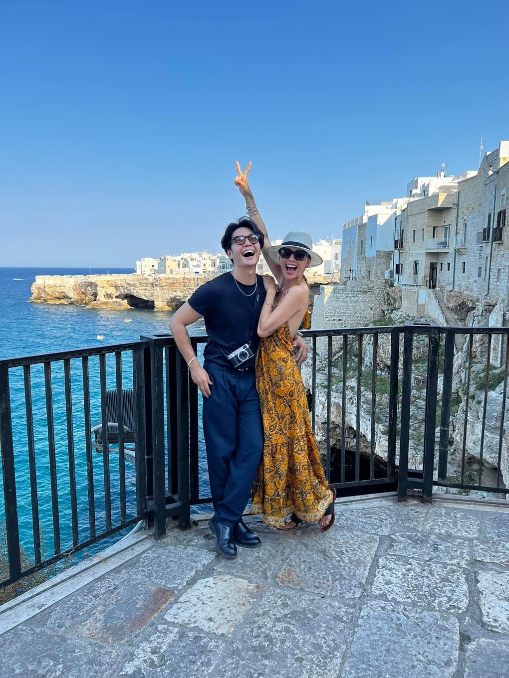 Phi công trẻ showbiz Việt: Người viên mãn, đổi đời, người chia tay, vỡ nợ - 2 Phi công trẻ showbiz Việt: Người viên mãn, đổi đời, người chia tay, vỡ nợ - 2