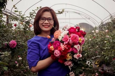 Nữ thạc sỹ bỏ việc gây dựng “thiên đường hoa hồng” nức tiếng cả nước